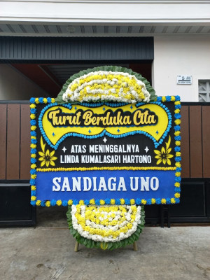 Papan Bunga Duka di Kombeng